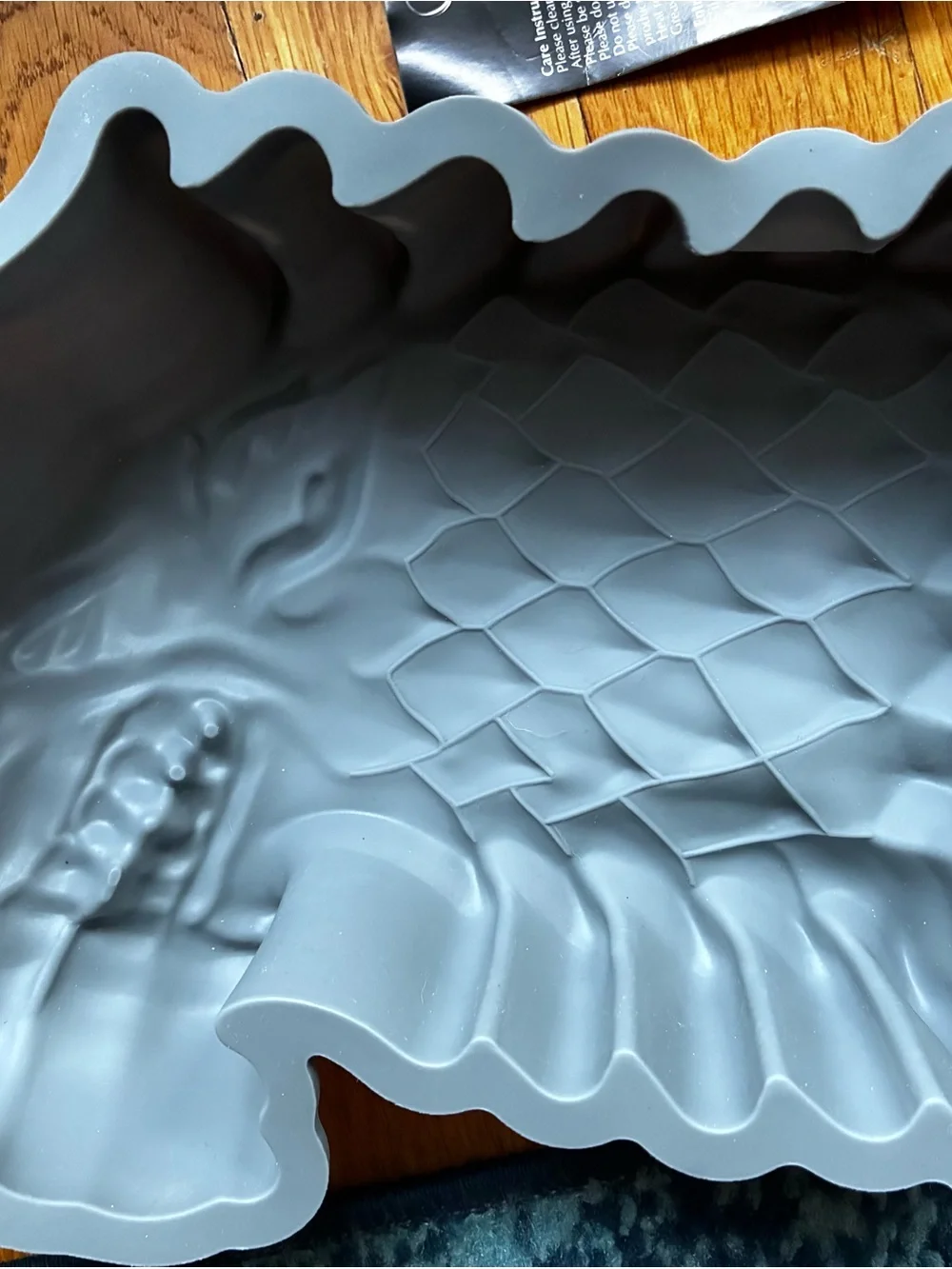 New Game of Thrones Stark Direwolf Silicone Cake Pan - Gray